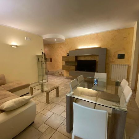 Br Apartment Бари Экстерьер фото