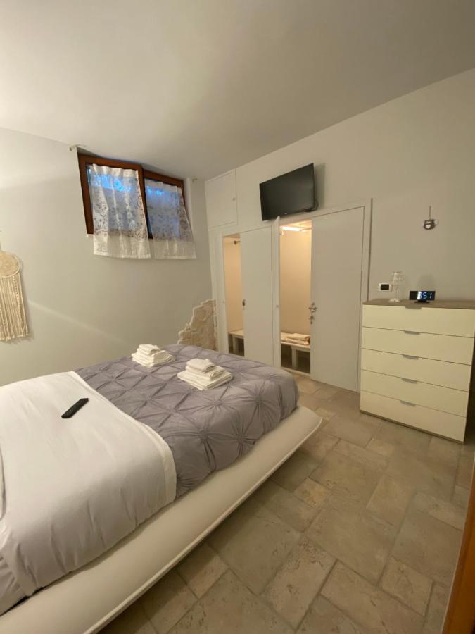 Br Apartment Бари Экстерьер фото
